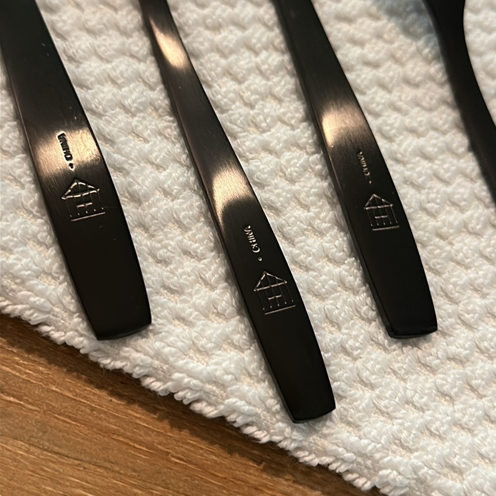 π΄4, 8 or 12 Piece Set(s) of Hearth & Hand Magnolia Matte Black Flatware π΄ - Picture 4 of 14